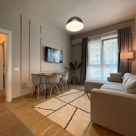 Square 21 Apartments Тирана Экстерьер фото