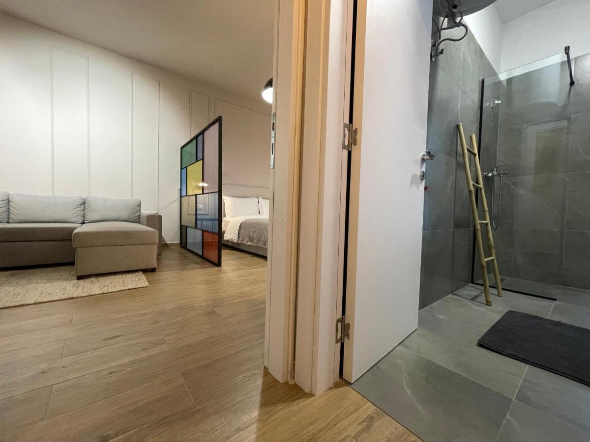 Square 21 Apartments Тирана Экстерьер фото