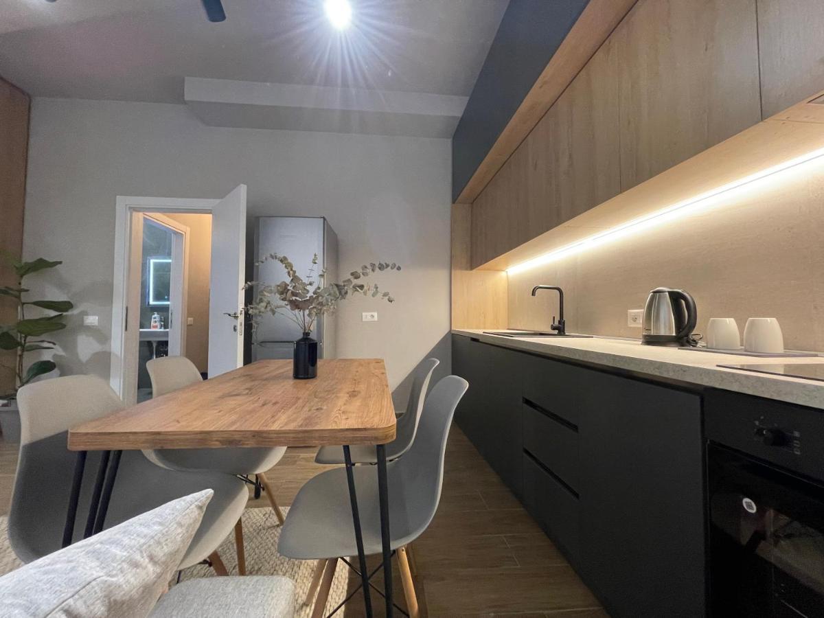 Square 21 Apartments Тирана Экстерьер фото