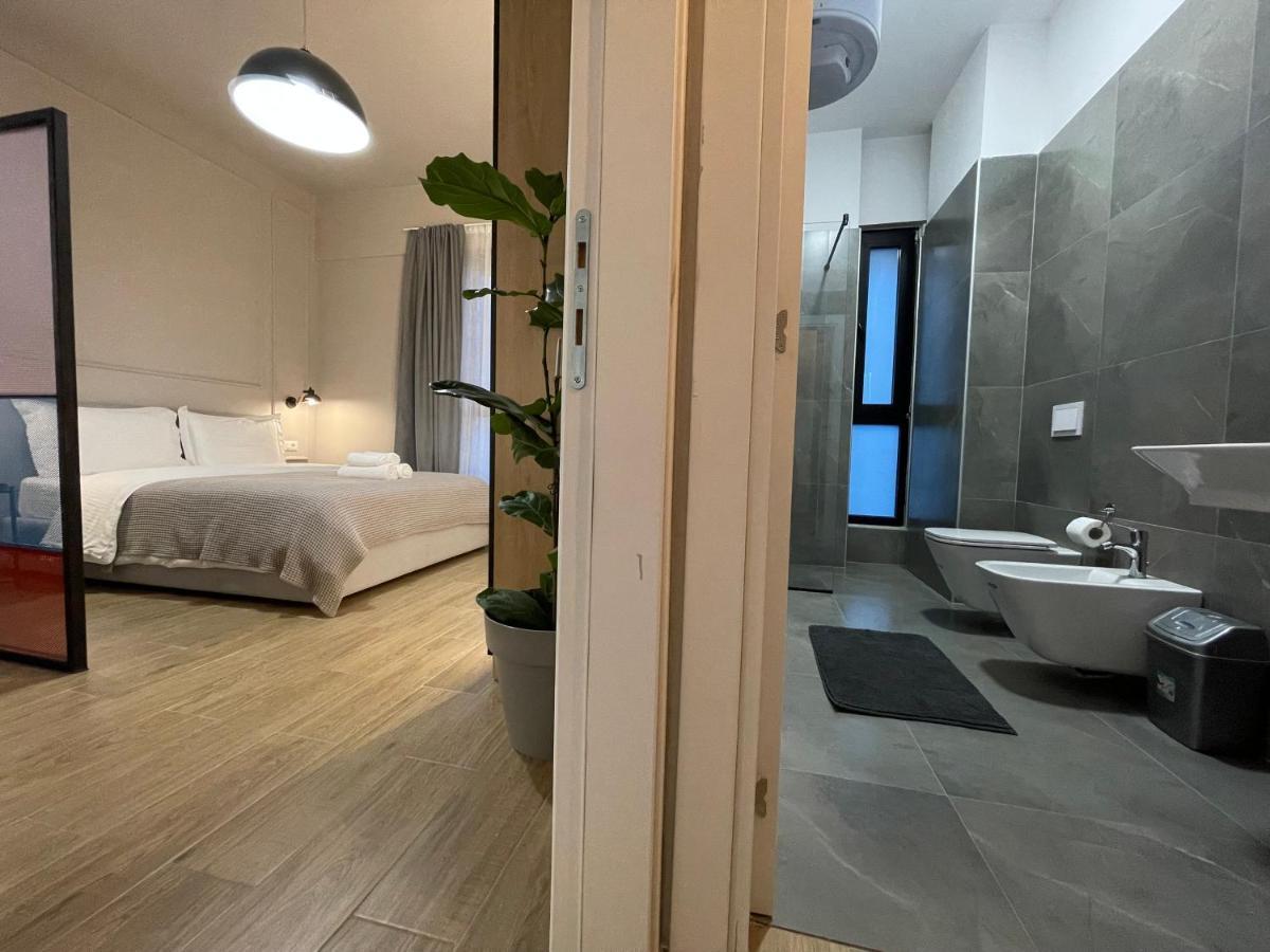Square 21 Apartments Тирана Экстерьер фото
